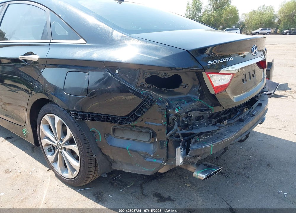 2014 HYUNDAI SONATA VIN: 5NPEC4AB3EH846704