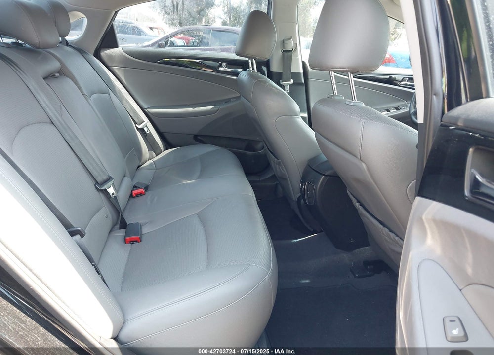 2014 HYUNDAI SONATA VIN: 5NPEC4AB3EH846704