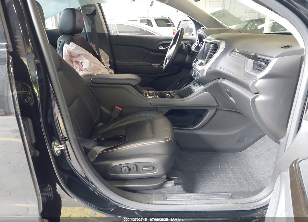 2021 GMC ACADIA AWD AT4 VIN: 1GKKNLLS3MZ195008
