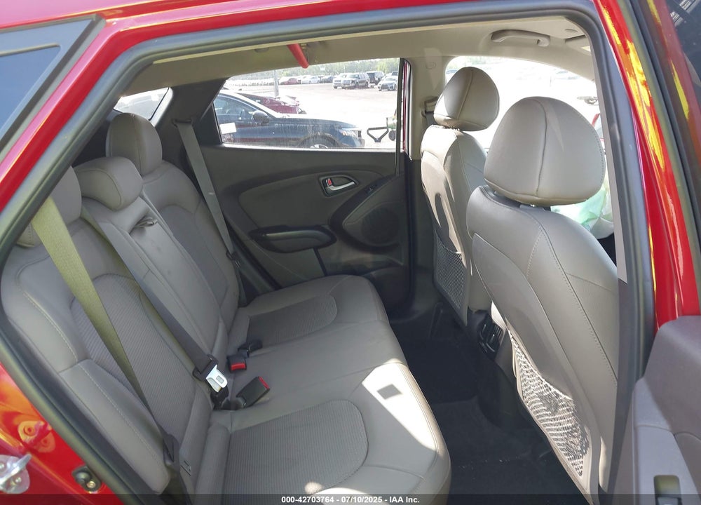 2015 HYUNDAI TUCSON VIN: KM8JU3AG9FU113402