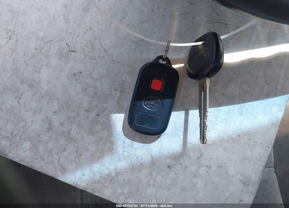 2002 TOYOTA CAMRY LE V6 VIN: 4T1BF32K52U540233