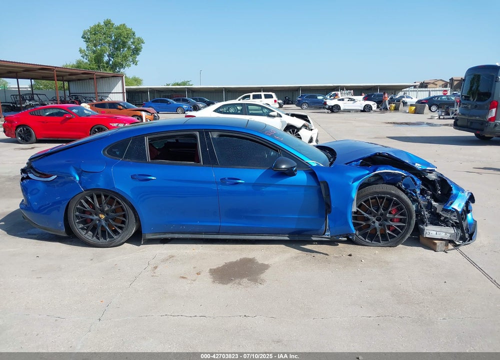 2017 PORSCHE PANAMERA VIN: WP0AF2A76HL152742