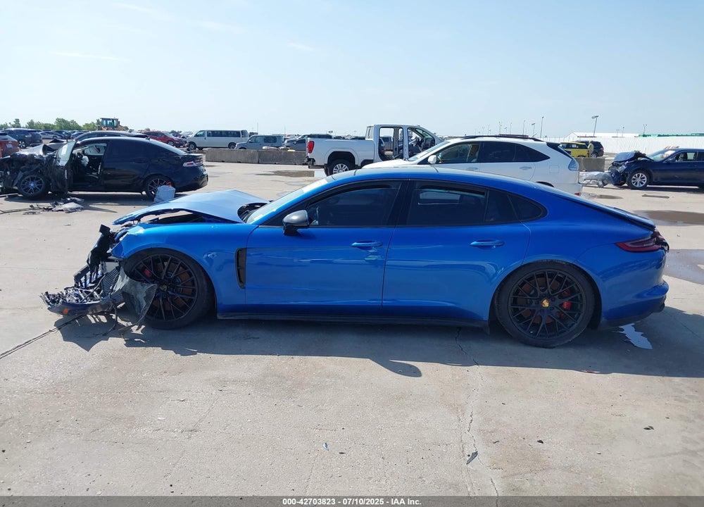 2017 PORSCHE PANAMERA VIN: WP0AF2A76HL152742