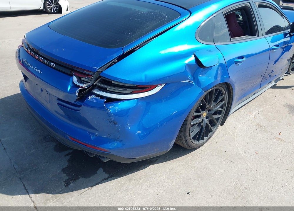 2017 PORSCHE PANAMERA VIN: WP0AF2A76HL152742