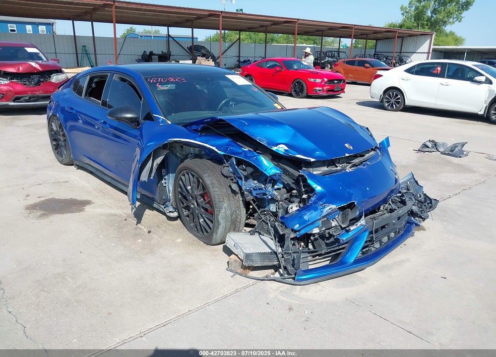 2017 PORSCHE PANAMERA VIN: WP0AF2A76HL152742