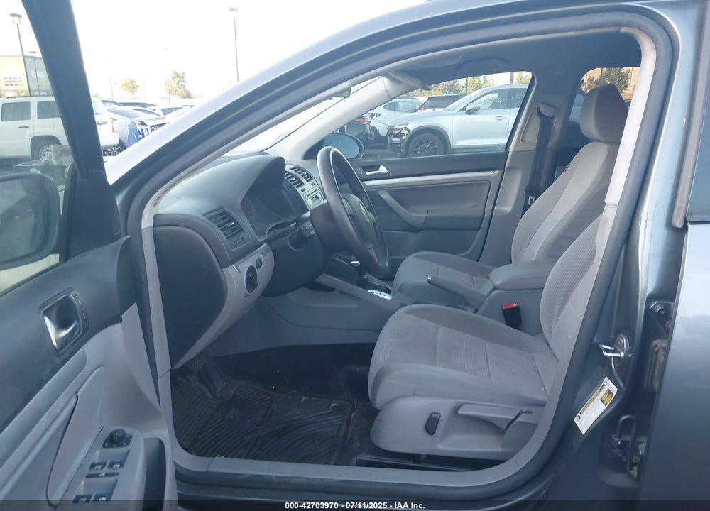2009 VOLKSWAGEN JETTA VIN: 3VWKZ71K39M295397