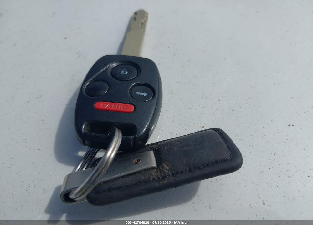 2008 HONDA CIVIC VIN: 2HGFG128X8H572782