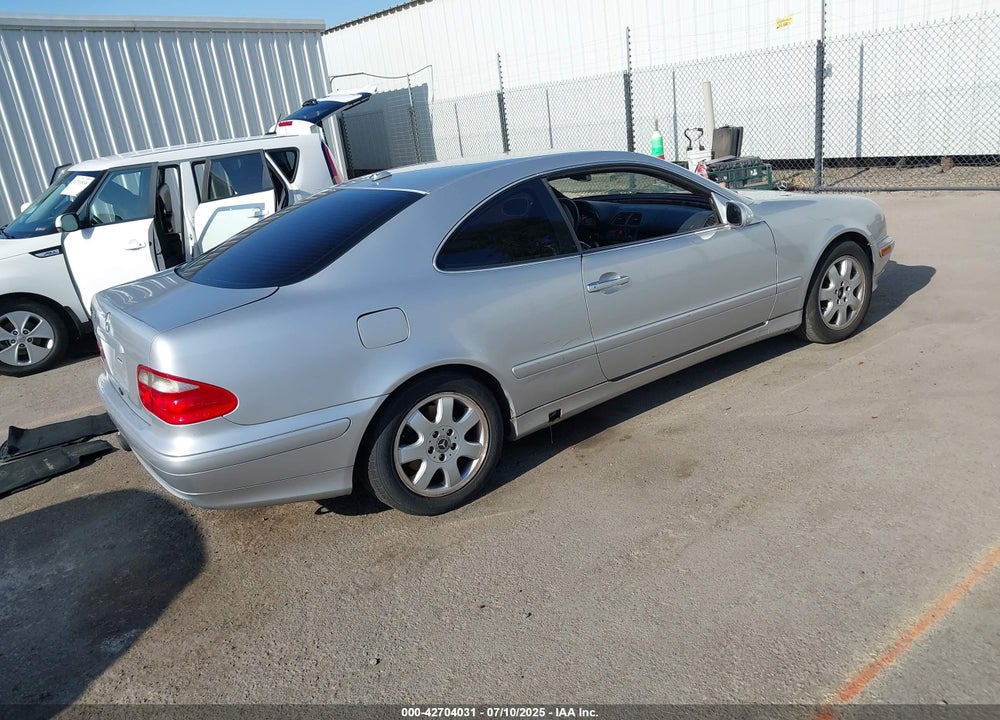 2001 MERCEDES-BENZ CLK 320 VIN: WDBLJ65G51T059868