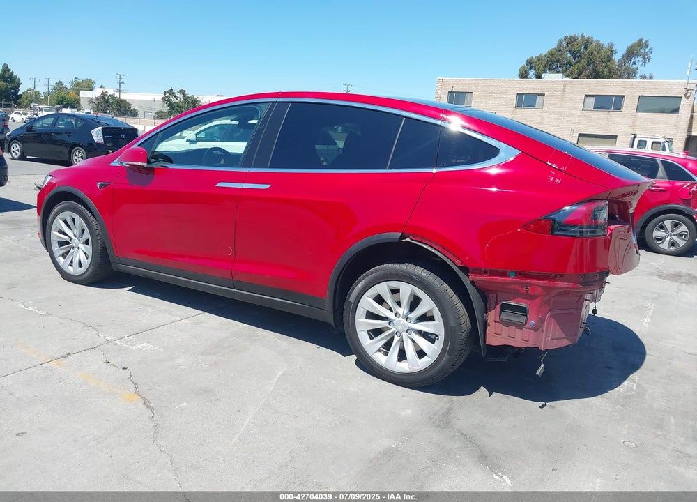 2019 TESLA MODEL X VIN: 5YJXCAE27KF207351