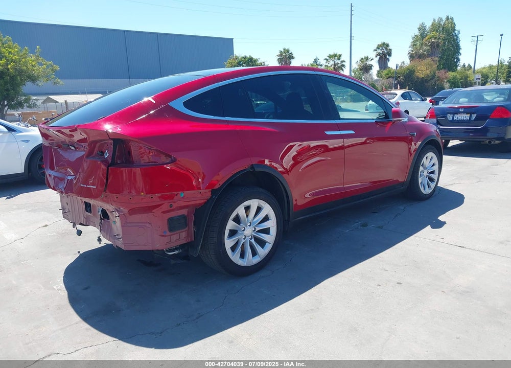 2019 TESLA MODEL X VIN: 5YJXCAE27KF207351