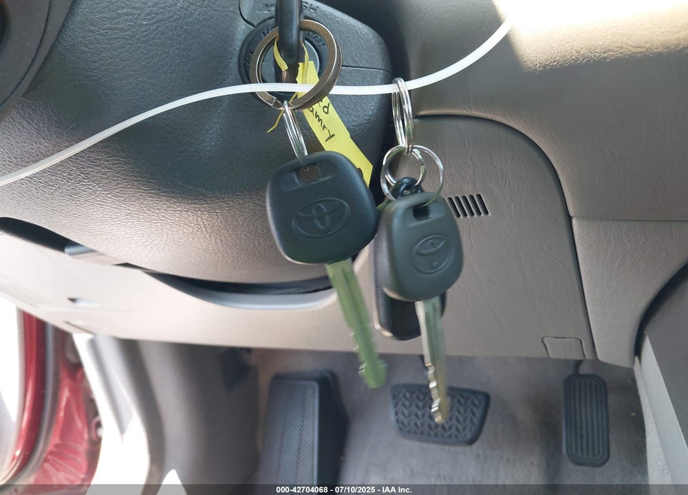 2005 TOYOTA CAMRY LE V6 VIN: 4T1BF32K05U100473