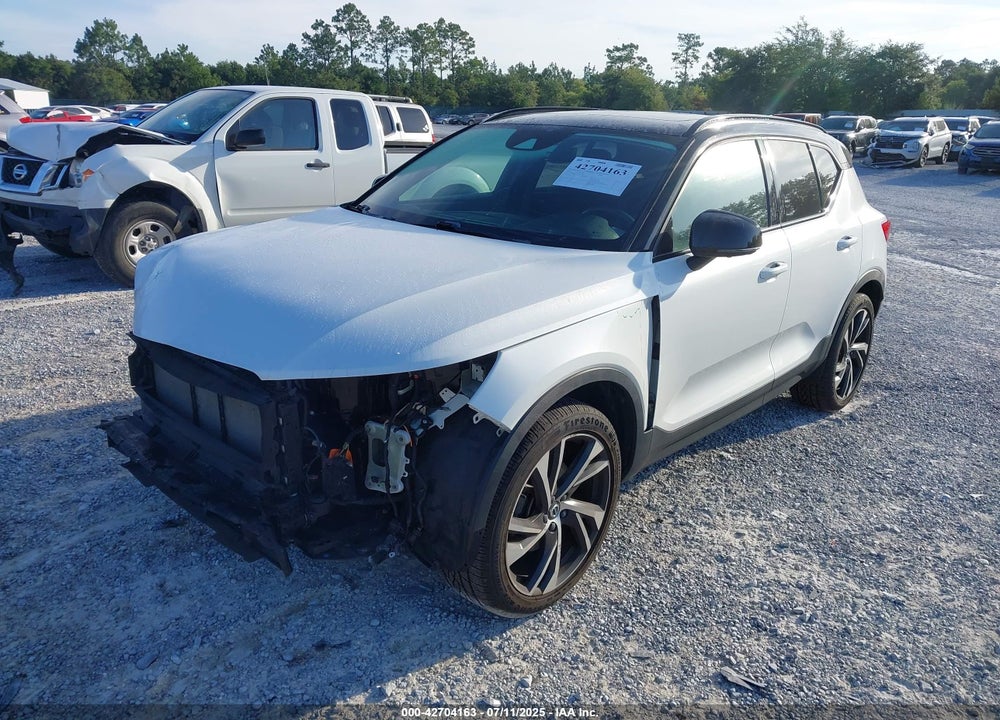2020 VOLVO XC40 VIN: YV4162UM6L2265698