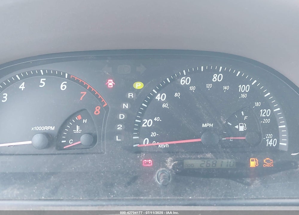2004 TOYOTA CAMRY LE VIN: JTDBE32K740284744