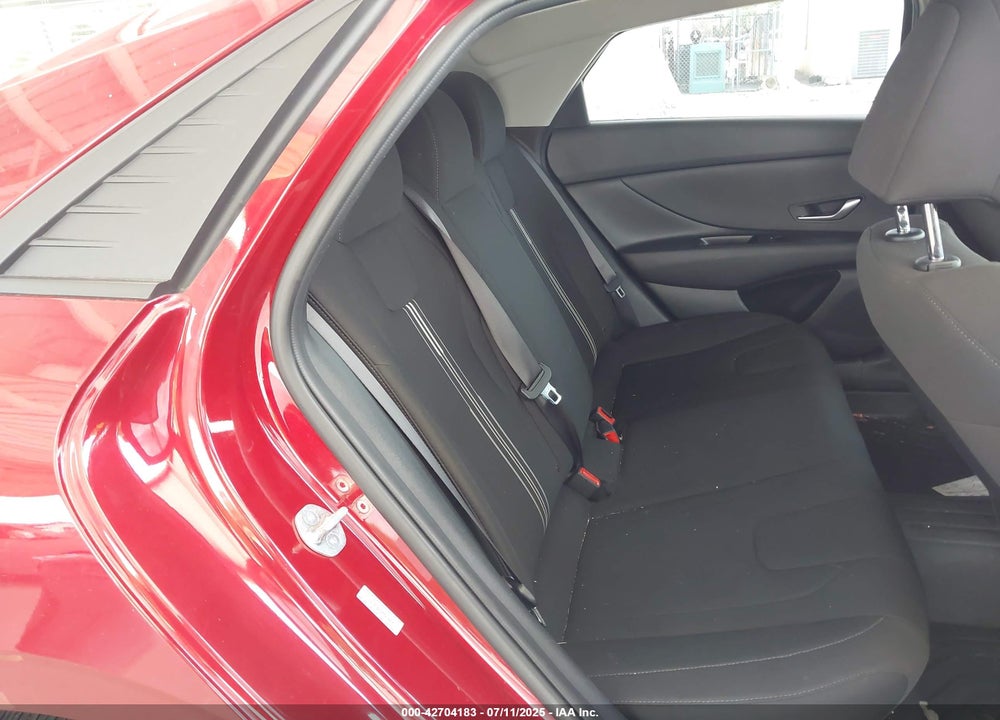 2023 HYUNDAI ELANTRA VIN: KMHLM4AG3PU622711