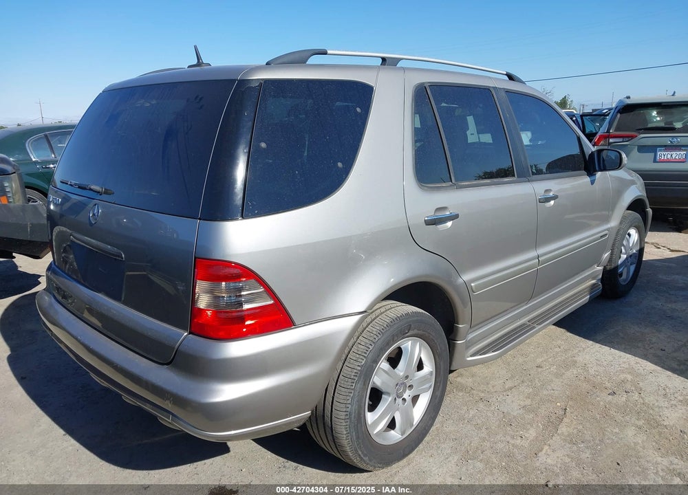 2005 MERCEDES-BENZ ML 500 VIN: 4JGAB75E15A542992