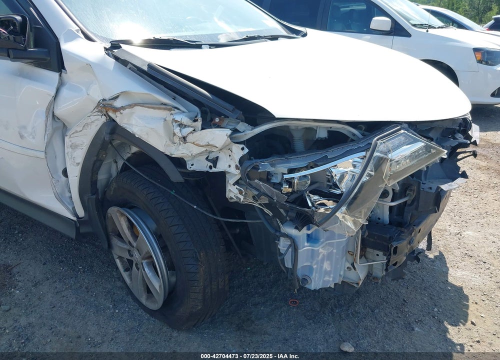 2014 TOYOTA RAV4 XLE VIN: JTMRFREV2ED051031