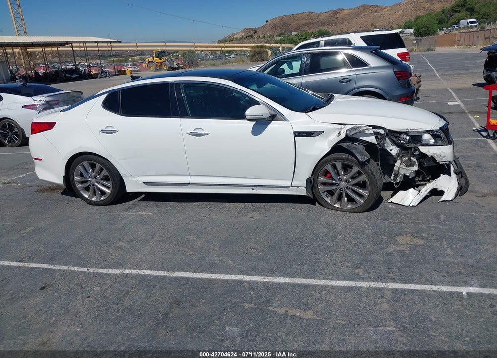 2015 KIA OPTIMA VIN: 5XXGR4A66FG516109