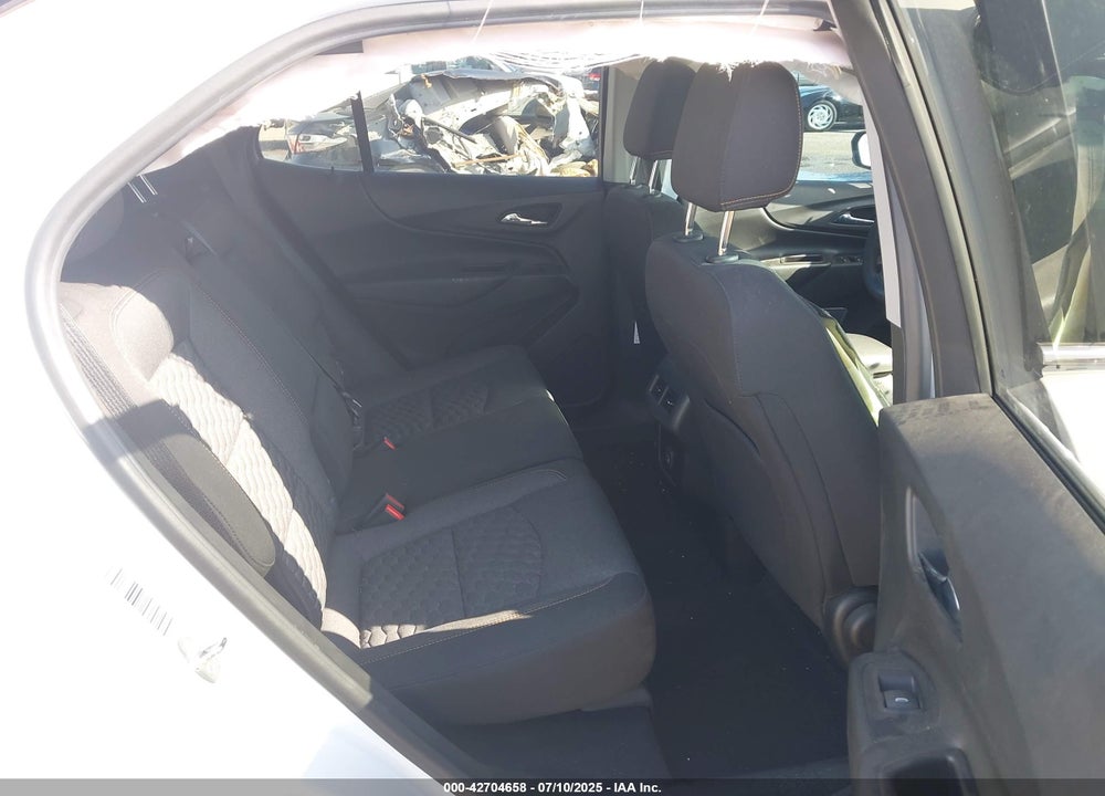 2020 CHEVROLET EQUINOX VIN: 2GNAXJEV4L6261757