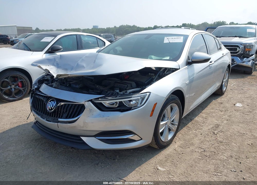 2018 BUICK REGAL SPORTBACK VIN: W04GL6SX5J1068898