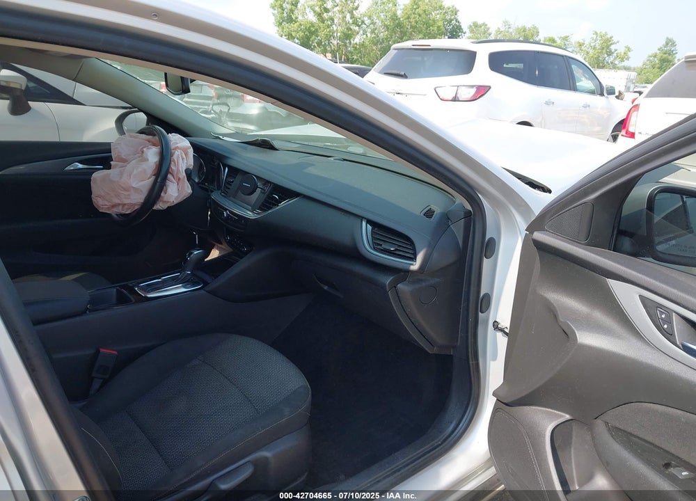 2018 BUICK REGAL SPORTBACK VIN: W04GL6SX5J1068898