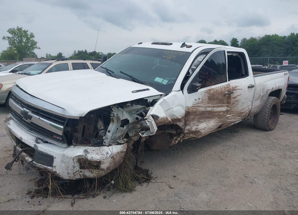 2015 CHEVROLET SILVERADO 2500HD LT VIN: 1GC1KVE84FF143064