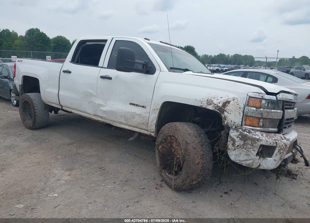 2015 CHEVROLET SILVERADO 2500HD LT VIN: 1GC1KVE84FF143064