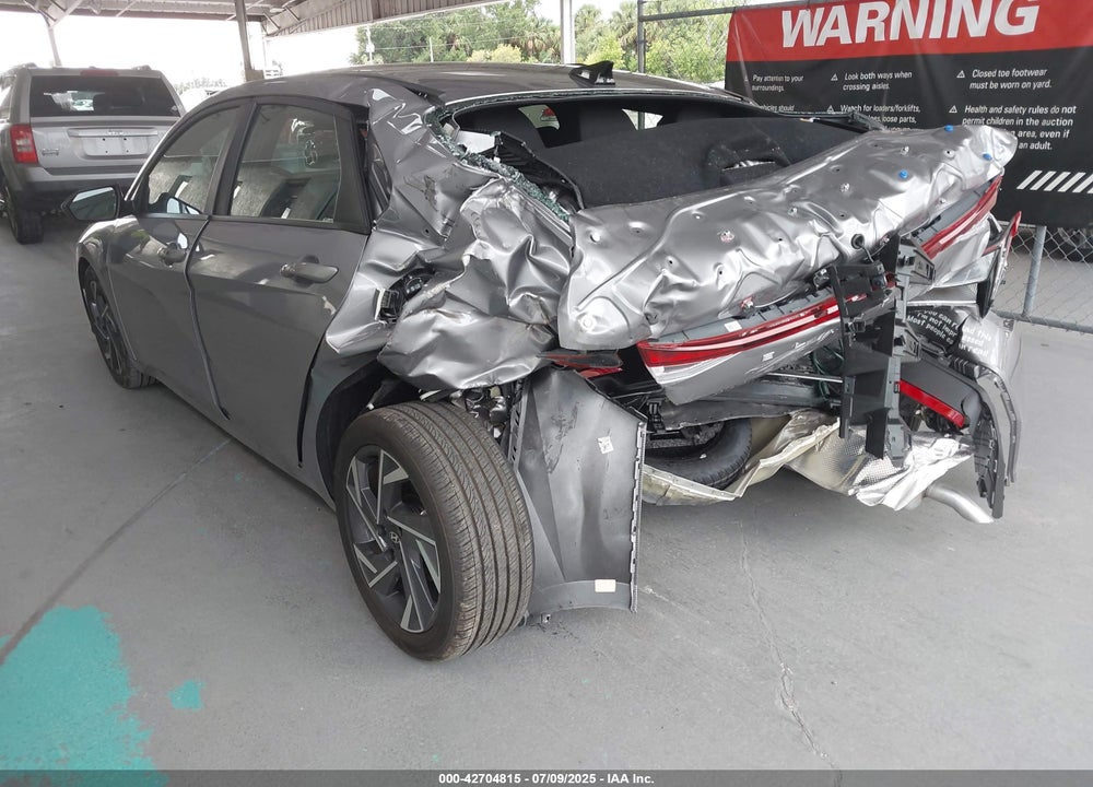 2025 HYUNDAI ELANTRA SEL SPORT VIN: KMHLM4DG3SU981397