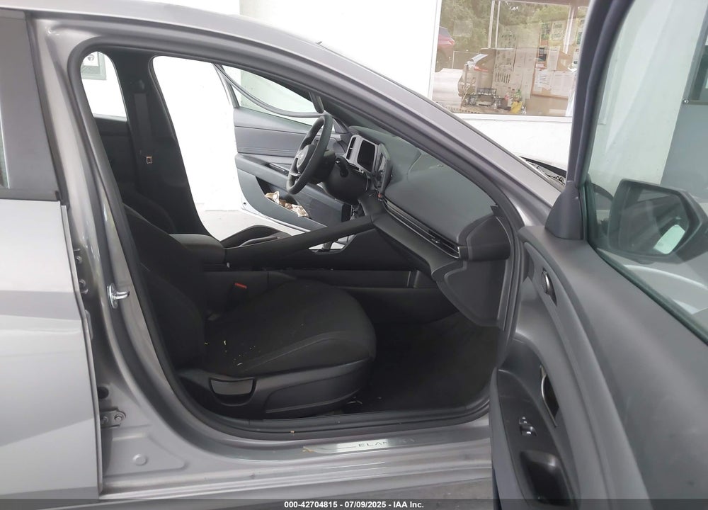 2025 HYUNDAI ELANTRA SEL SPORT VIN: KMHLM4DG3SU981397