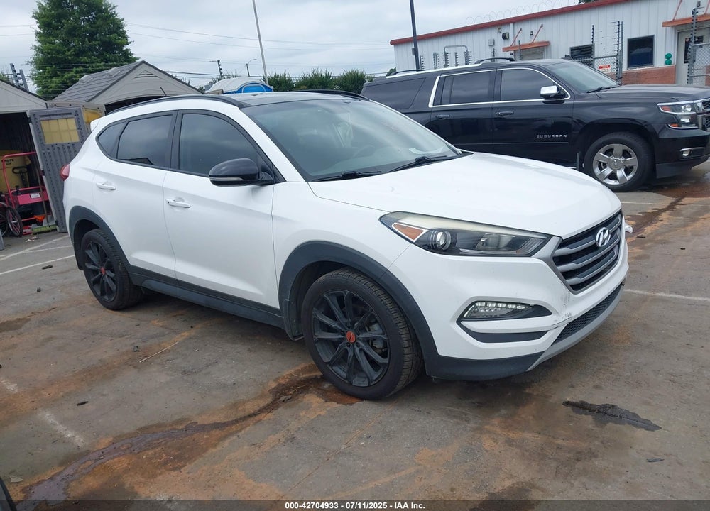 2017 HYUNDAI TUCSON NIGHT VIN: KM8J33A26HU535024