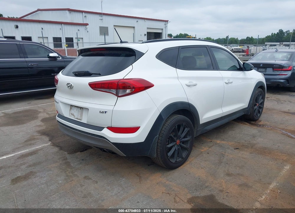 2017 HYUNDAI TUCSON NIGHT VIN: KM8J33A26HU535024