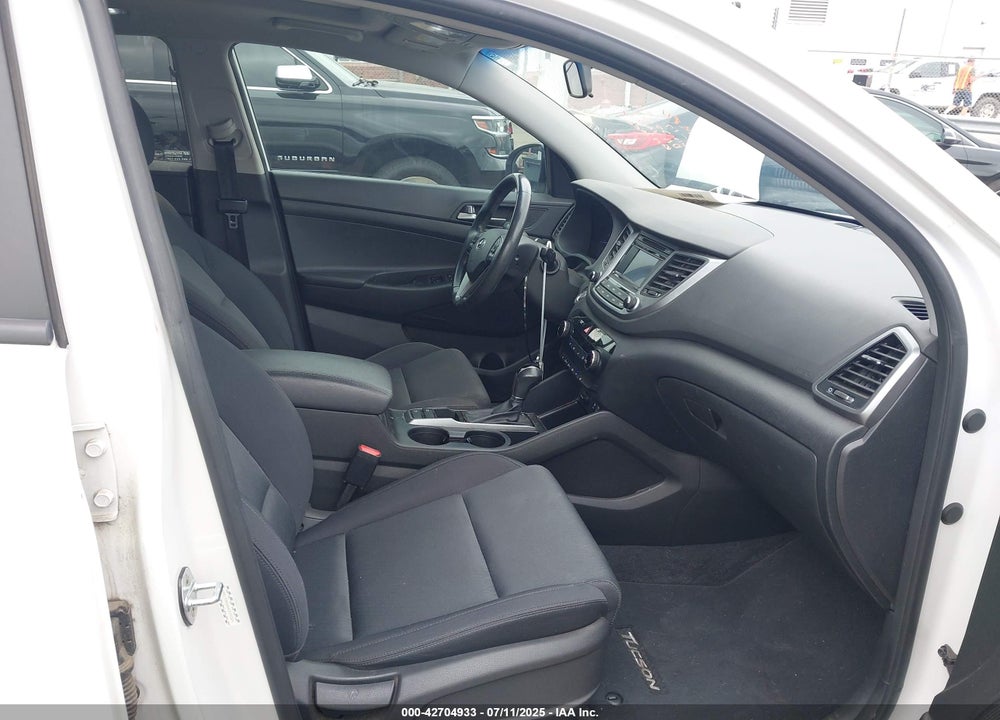 2017 HYUNDAI TUCSON NIGHT VIN: KM8J33A26HU535024
