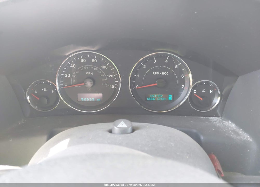 2007 JEEP COMMANDER SPORT VIN: 1J8HH48K97C587583