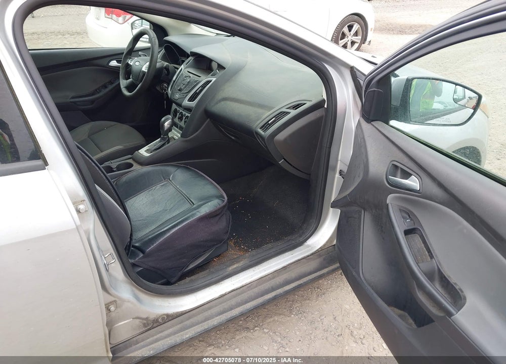 2014 FORD FOCUS VIN: 1FADP3F23EL173840