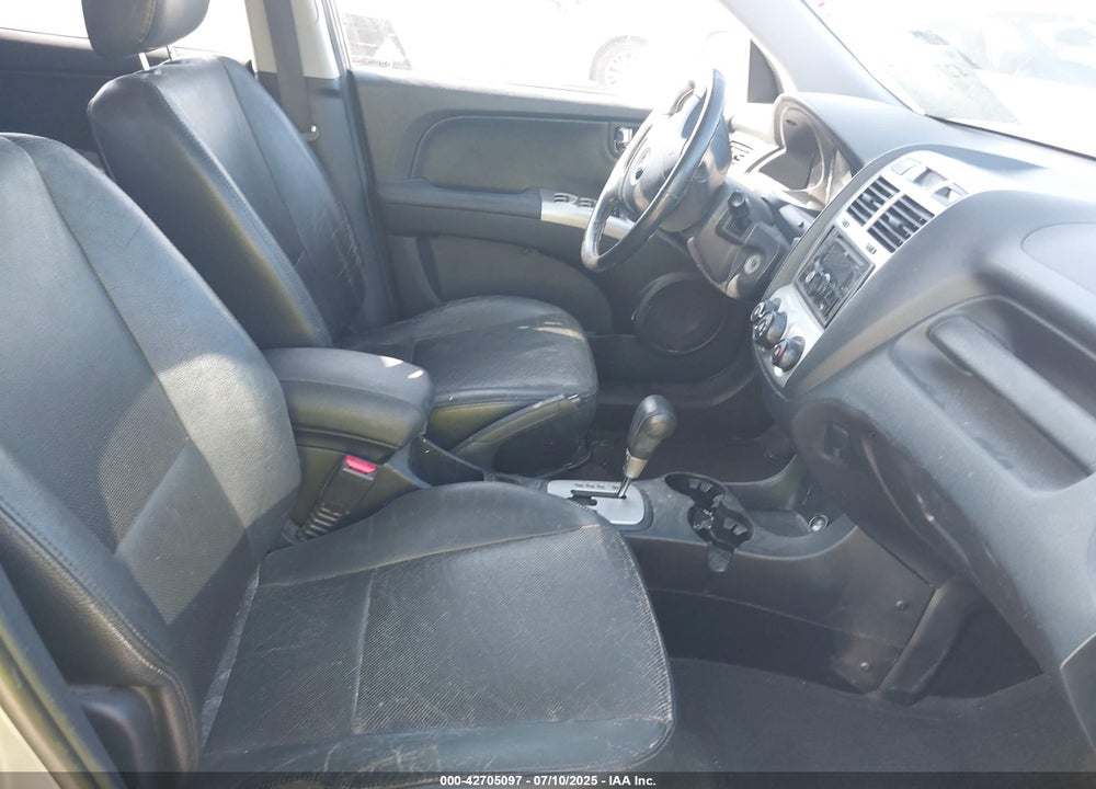 2006 KIA SPORTAGE VIN: KNDJF723267292673