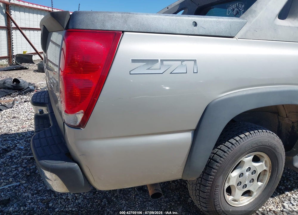 2004 CHEVROLET AVALANCHE 1500 VIN: 3GNEK12T74G334998