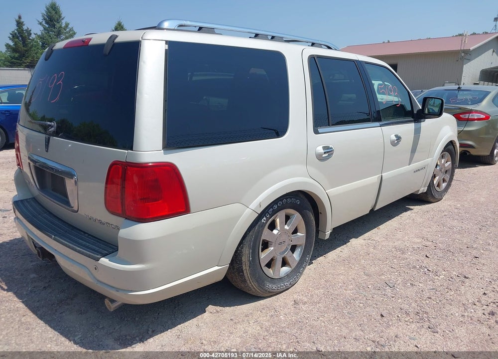 2006 LINCOLN NAVIGATOR VIN: 5LMFU28566LJ23134