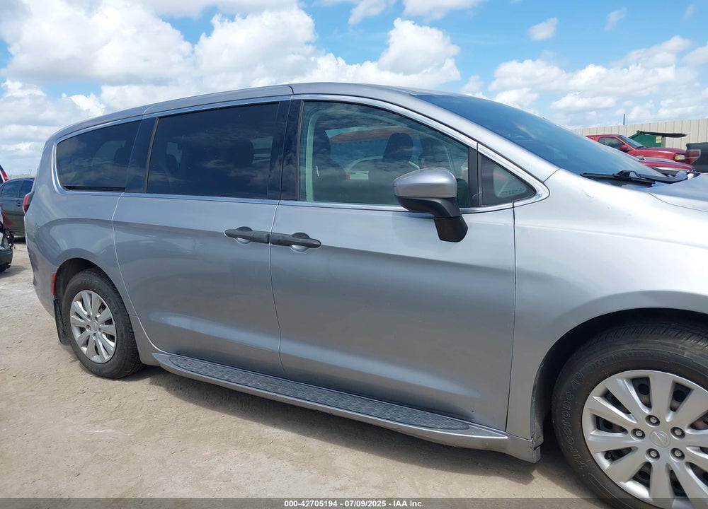 2020 CHRYSLER VOYAGER L VIN: 2C4RC1AG7LR243377