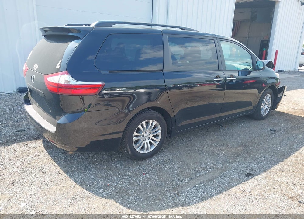 2016 TOYOTA SIENNA XLE 8 PASSENGER VIN: 5TDYK3DC4GS691172