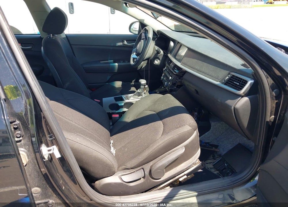 2020 KIA OPTIMA VIN: 5XXGT4L31LG422820