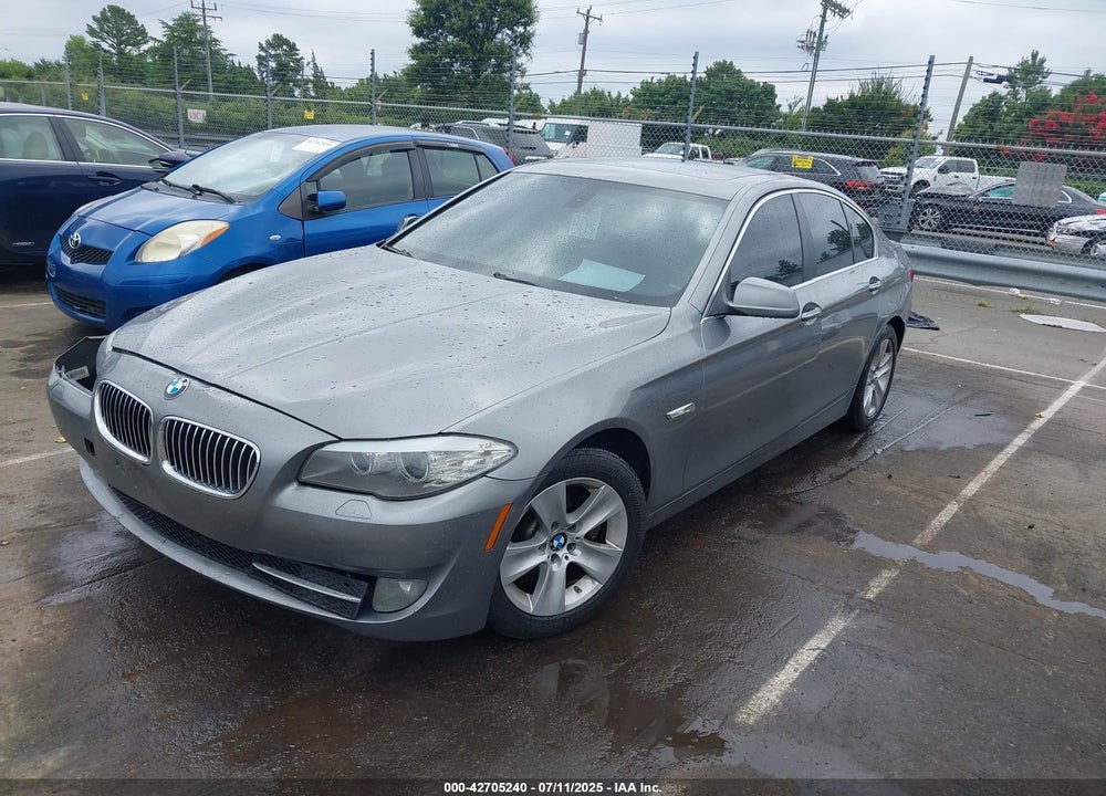 2011 BMW 5 SERIES VIN: WBAFR1C50BC743690