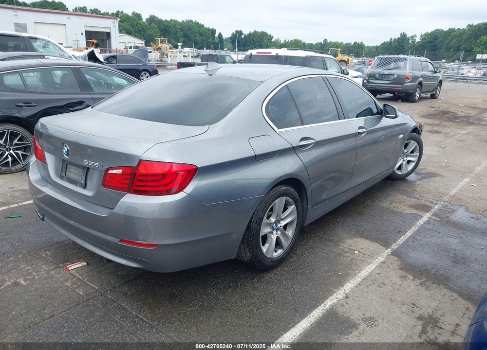 2011 BMW 5 SERIES VIN: WBAFR1C50BC743690