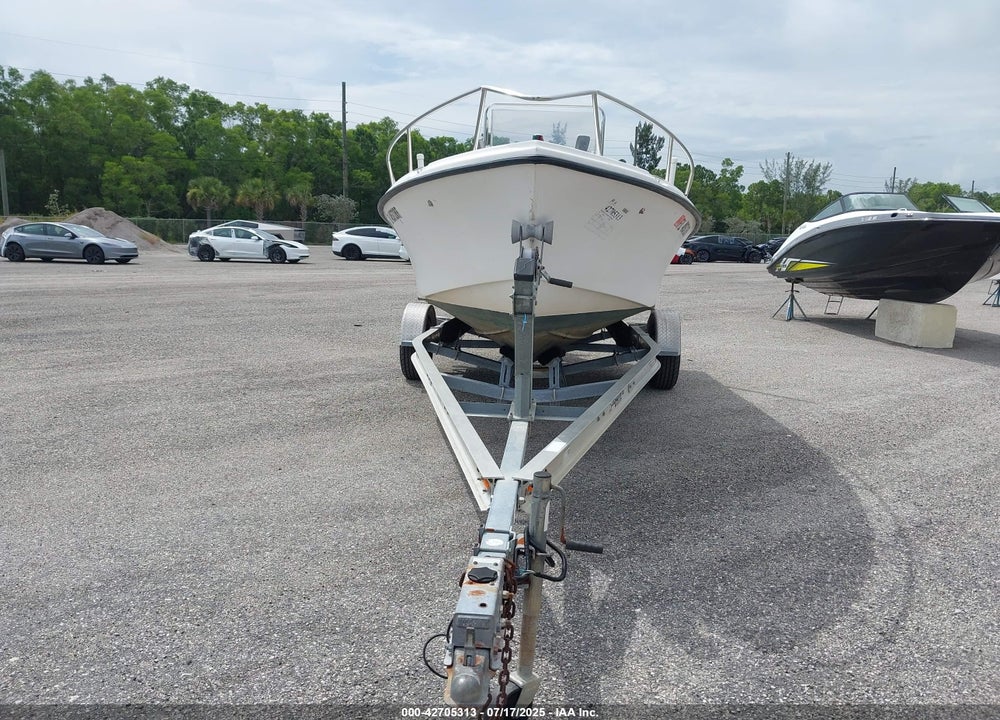 2001 OTHER --- VIN: KMEC1013K001