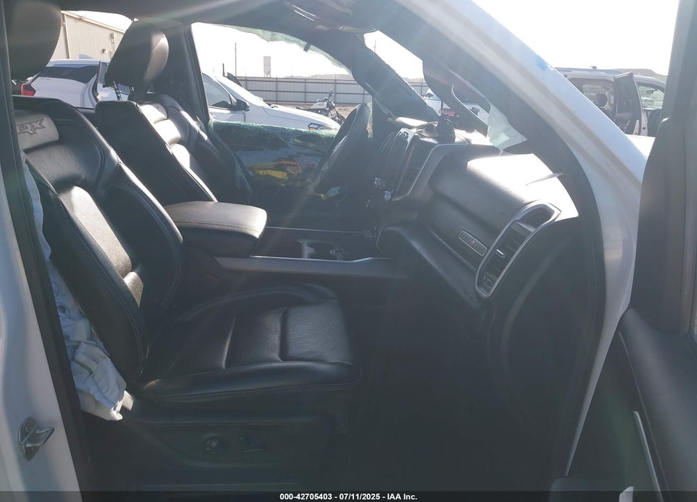 2022 RAM 1500 VIN: 1C6RREFT9NN187056
