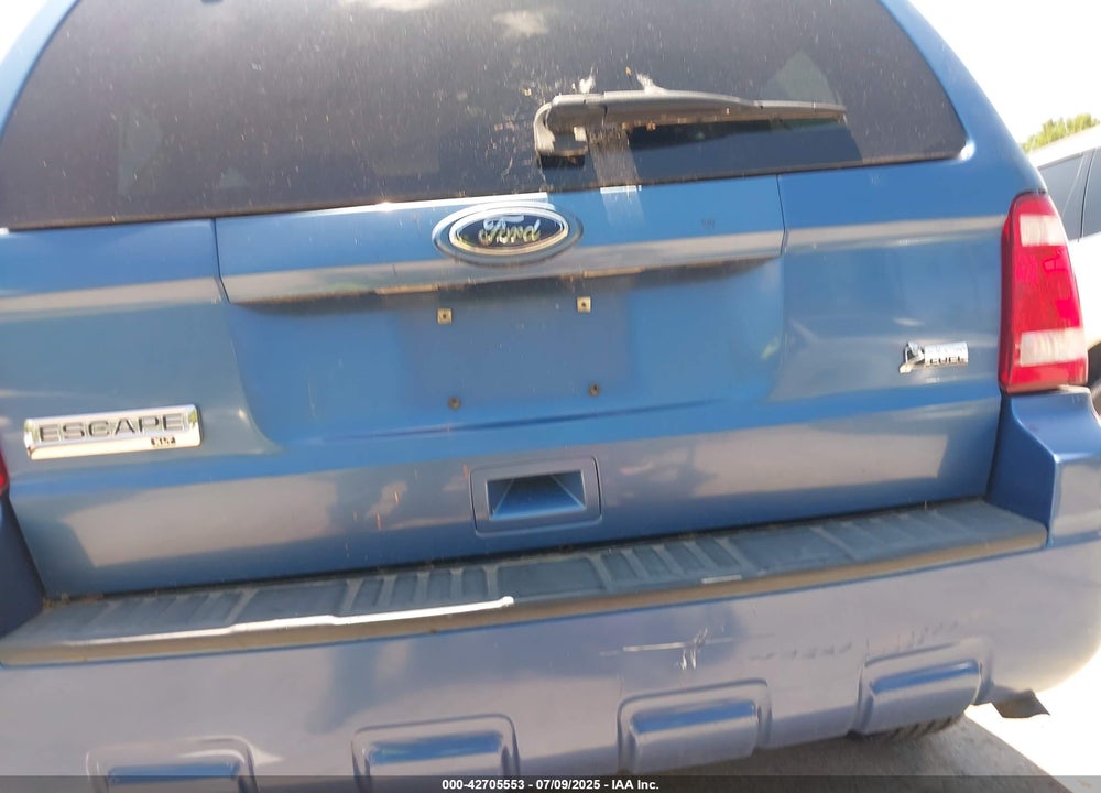 2010 FORD ESCAPE VIN: 1FMCU0DG2AKA77673