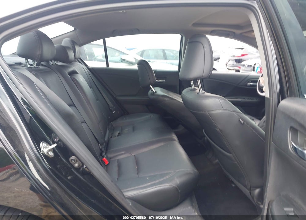 2015 HONDA ACCORD VIN: 1HGCR3F88FA019904