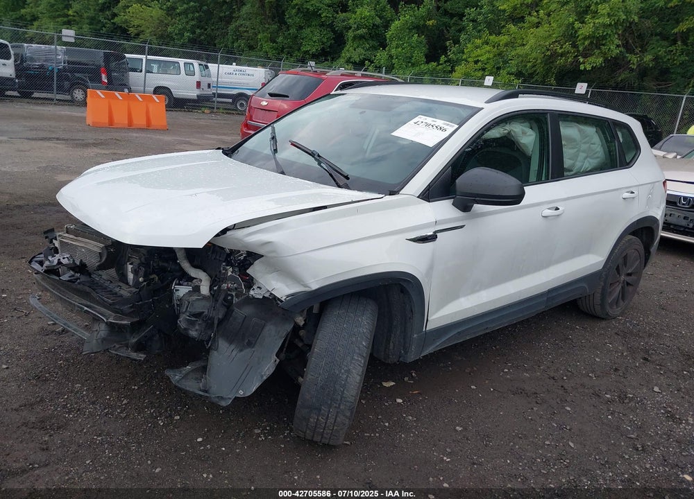 2022 VOLKSWAGEN TAOS VIN: 3VVCX7B28NM065426