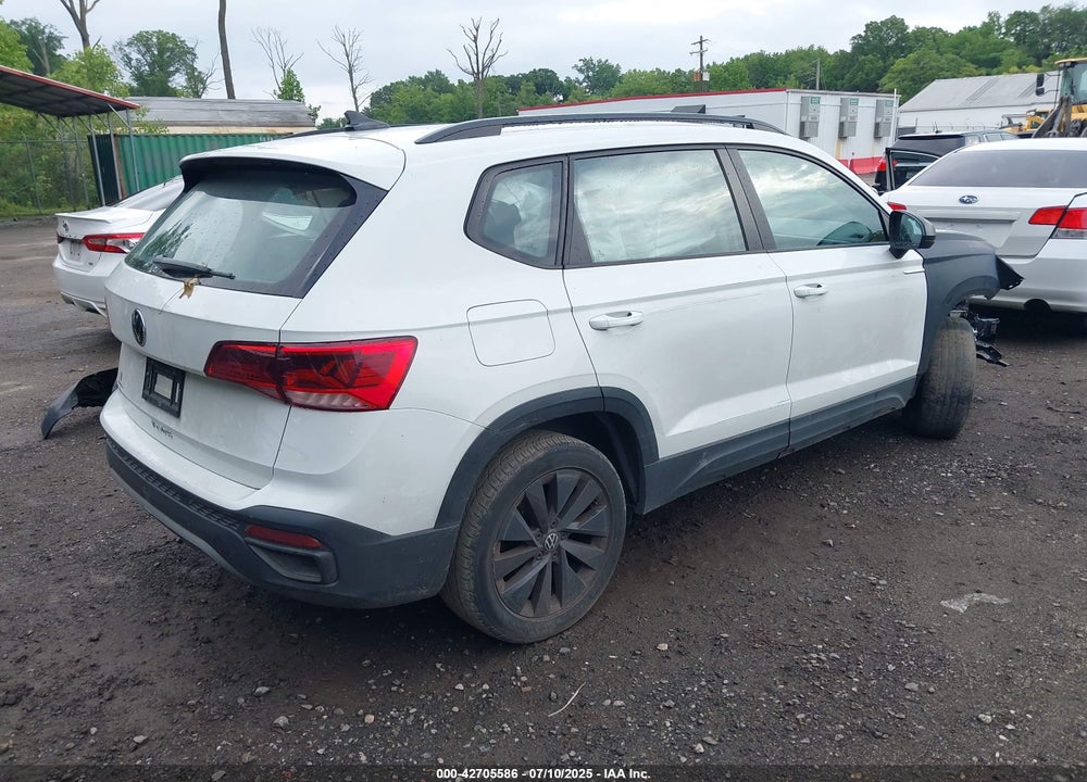 2022 VOLKSWAGEN TAOS VIN: 3VVCX7B28NM065426