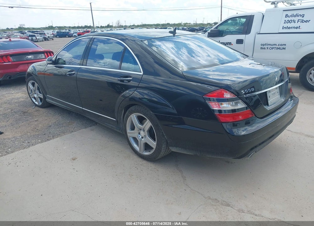 2007 MERCEDES-BENZ S 550 VIN: WDDNG71X47A138401