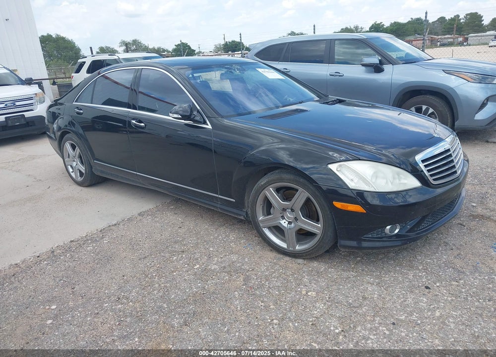 2007 MERCEDES-BENZ S 550 VIN: WDDNG71X47A138401