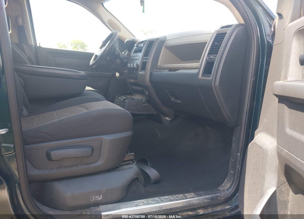 2011 RAM RAM 1500 VIN: 1D7RB1GK2BS526237